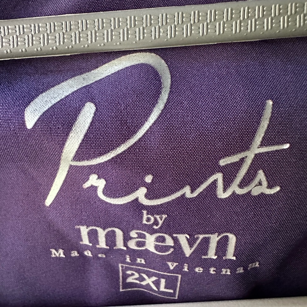 Scrubtop - Picture 3 of 3